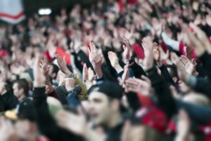 cheering fans