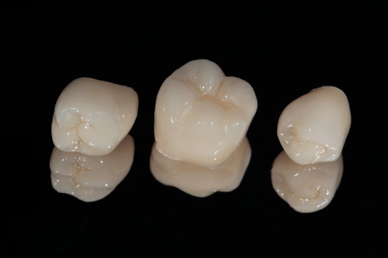 dental crown lying on a table
